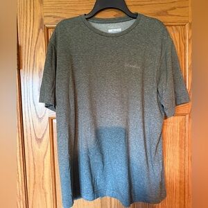 Men’s Columbia tshirt
